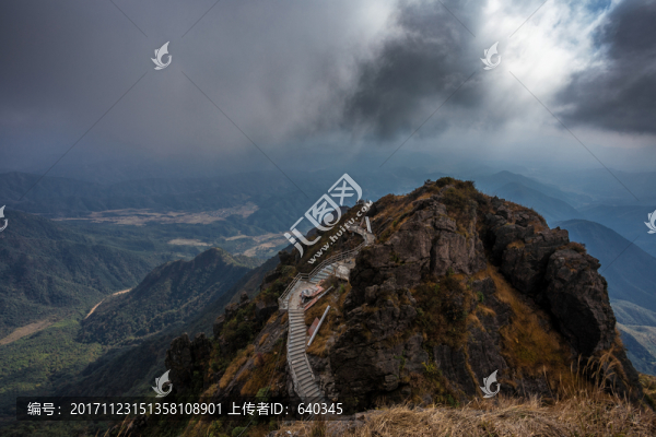 金子山