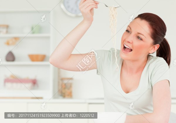 女人