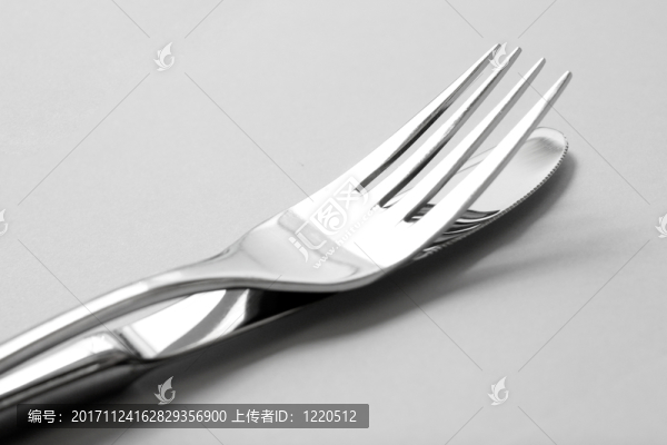 緊密的