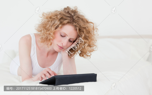 女人