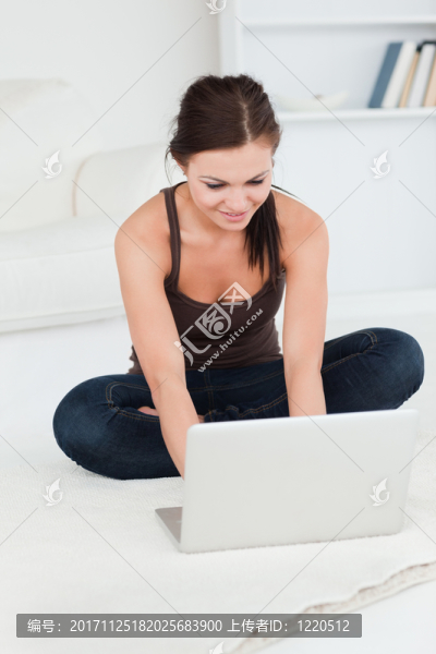 女人