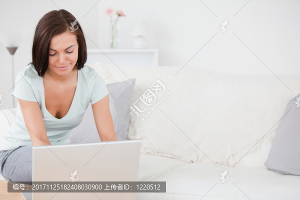 女人