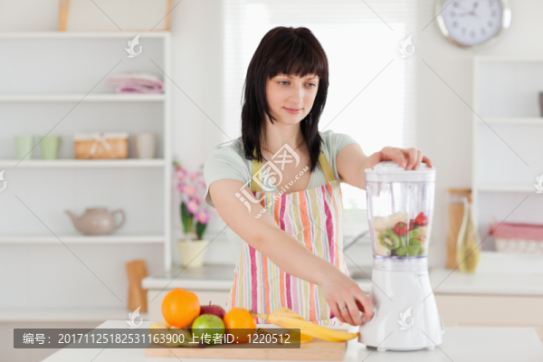 女人