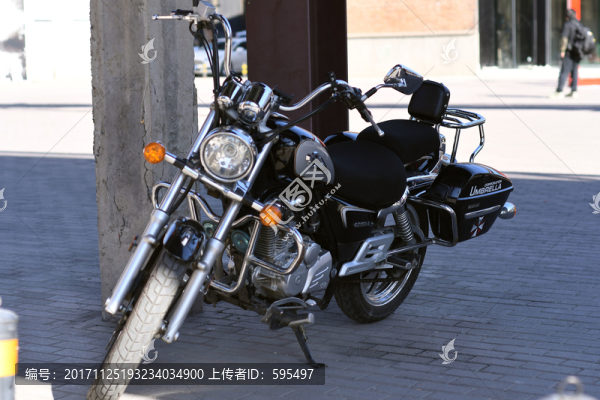 摩托車,機(jī)車