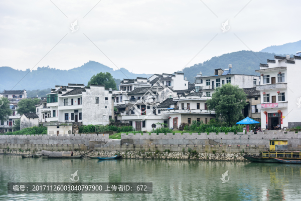 新安江十里畫廊兩岸民居