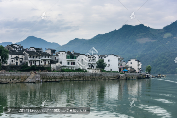 新安江十里畫廊兩岸民居