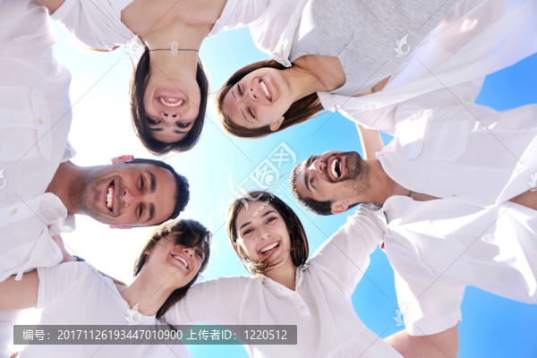 緊密的