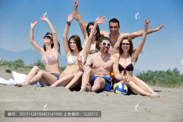 緊密的