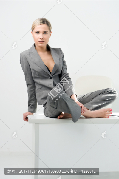 女人