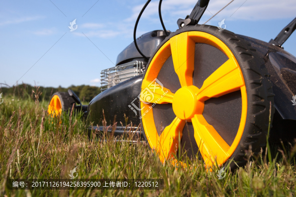 割草機(jī)（關(guān)閉）