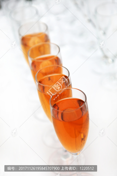 連續(xù)多次雞尾酒