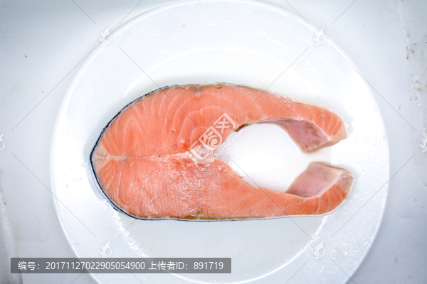 三文魚片