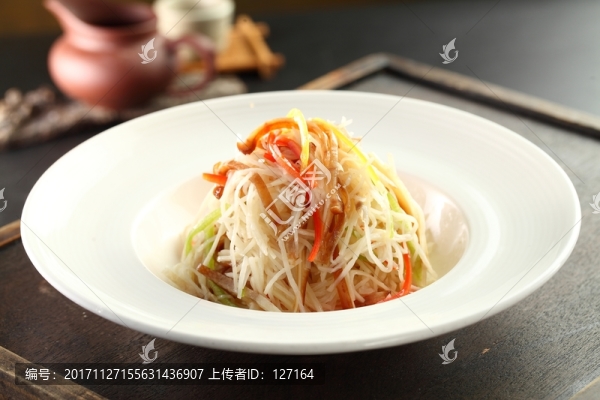 香筍拌木耳