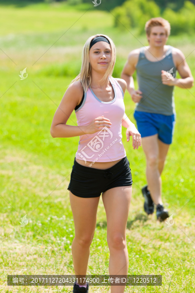 女人