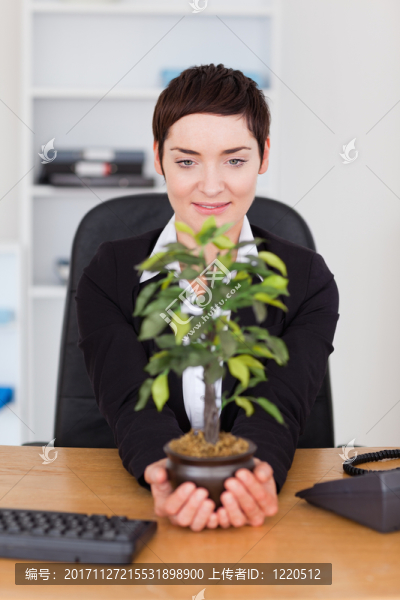 女人