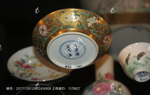 清雍正瓷盤