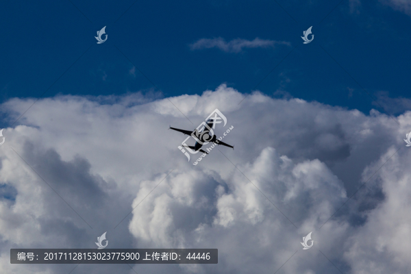 飛機(jī)
