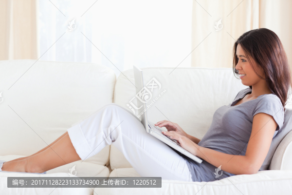 女人