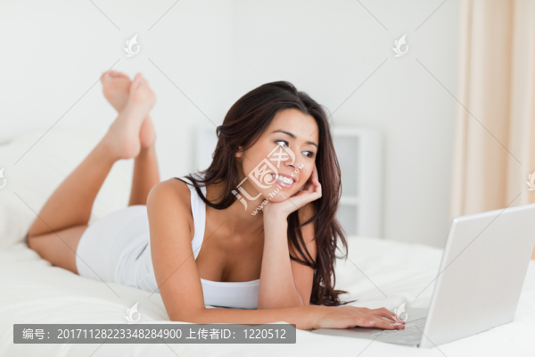 女人