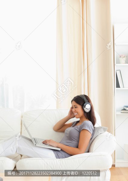 女人