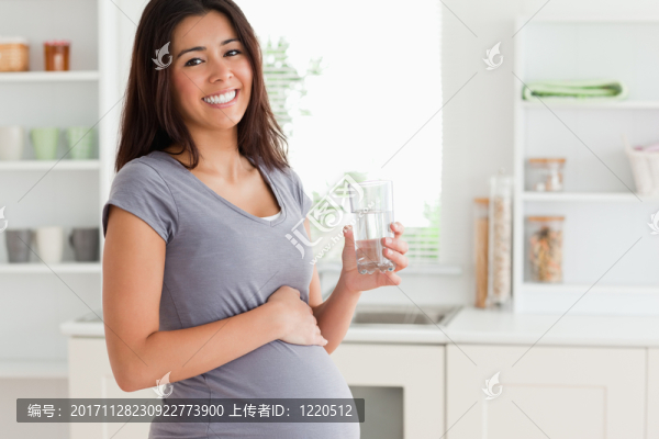 女人