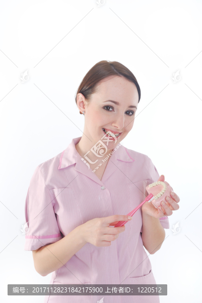 笑