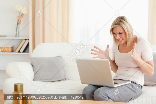 女人