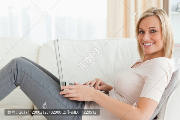 女人