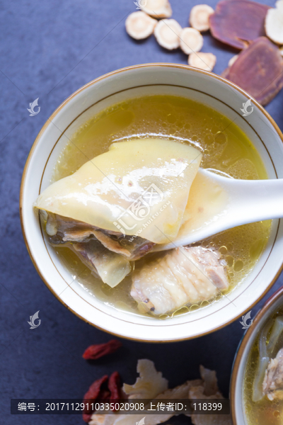 甲魚雞湯