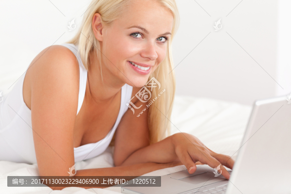 女人