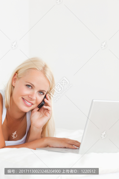 女人