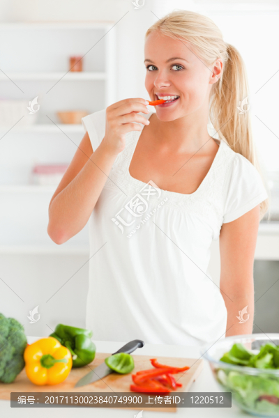 女人