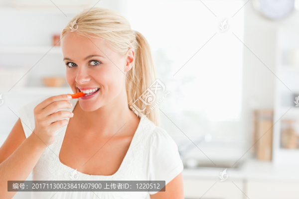 女人