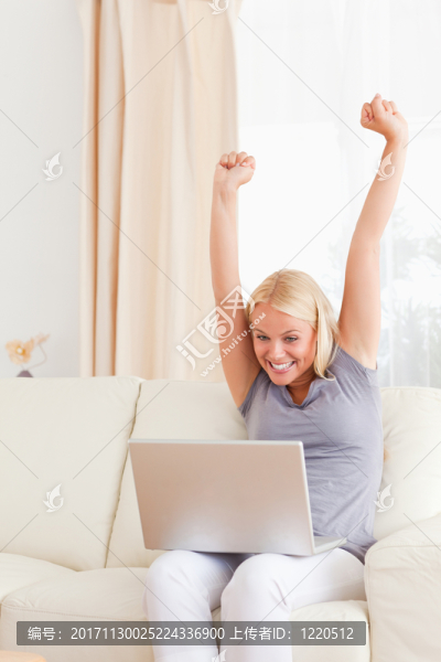 女人