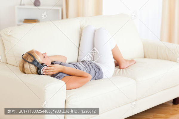 女人