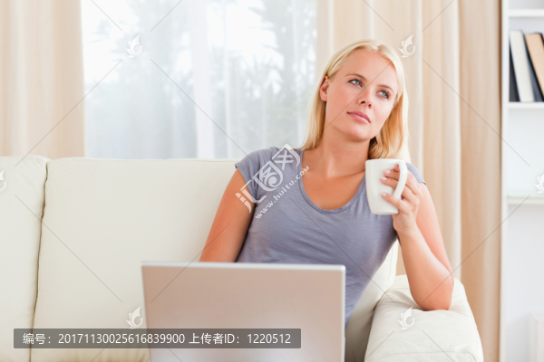 女人