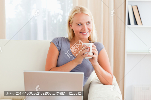 女人