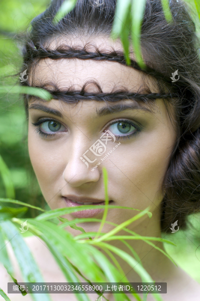 女人