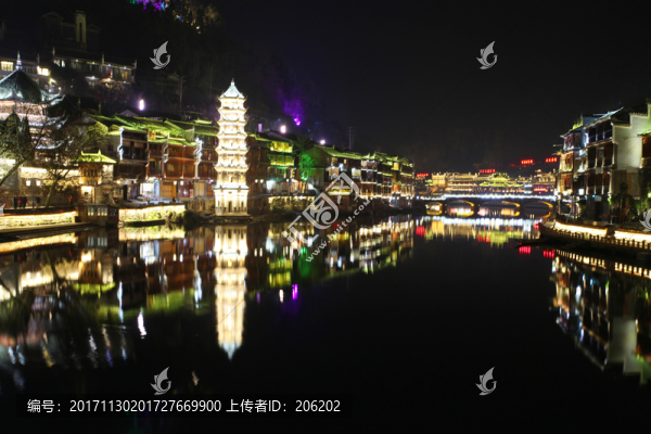 鳳凰沱江夜景