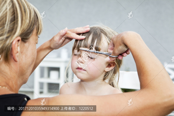 女人