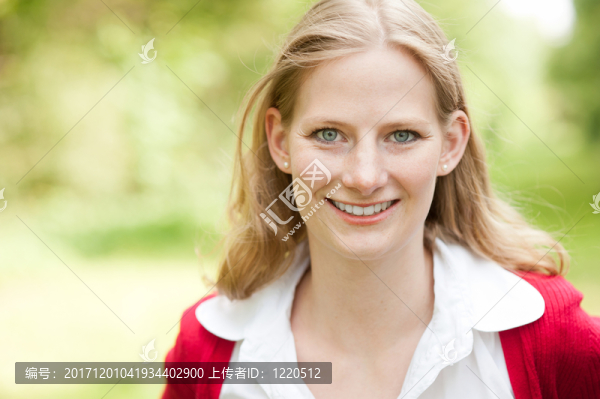 幸運(yùn)的女人-匯圖網(wǎng) www.fosd68.com 幸運(yùn)的女人