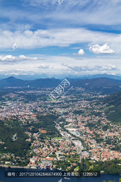 科莫湖，意大利，與鎮(zhèn)cernobbio和全景