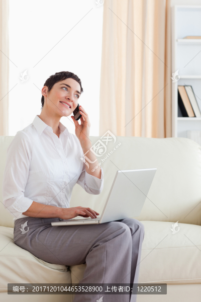 女人