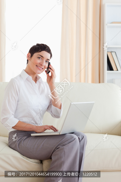 女人