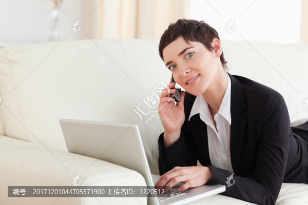 女人