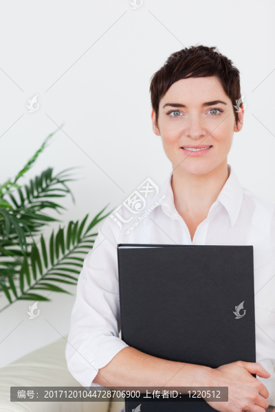 女人