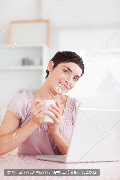 女人