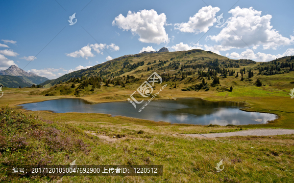 在與saloberkopf和auenfeldhorn,kalbelesee