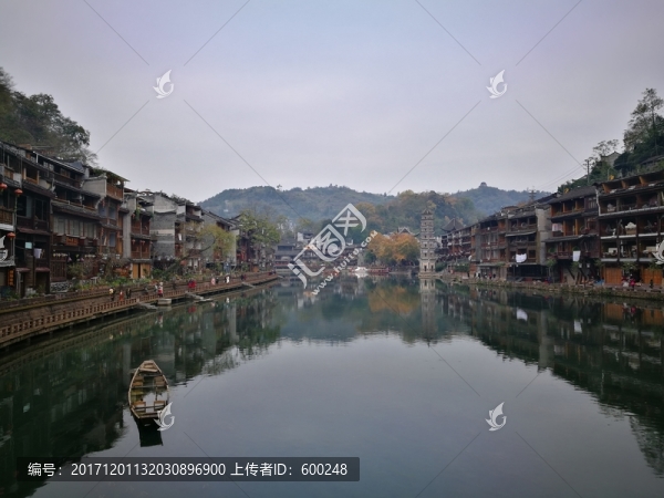 鳳凰古城沱江風(fēng)光