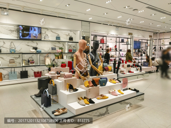 女士鞋包展柜